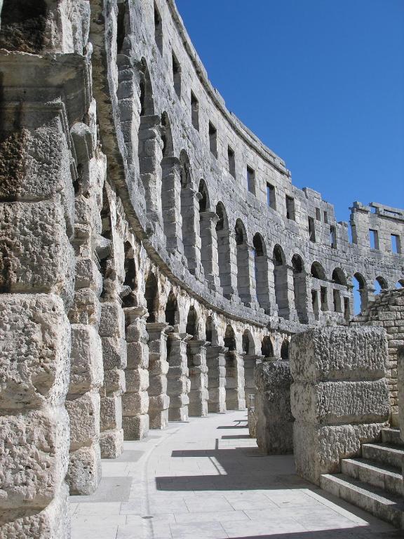 Pula Arena amphitheatre – Manuela Apartments Pula, sightseeing in Pula