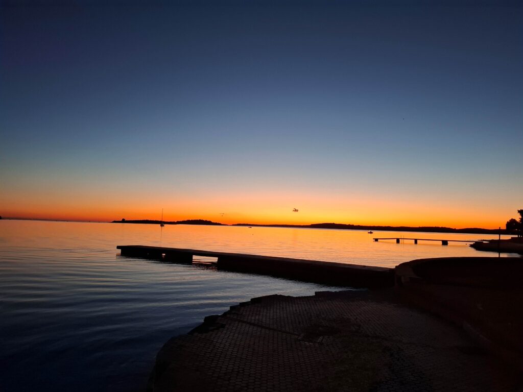 Sun and sea on the beach in Pula – Manuela Apartments Pula